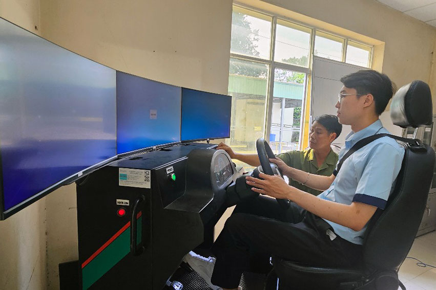Phòng học lái xe mô phỏng