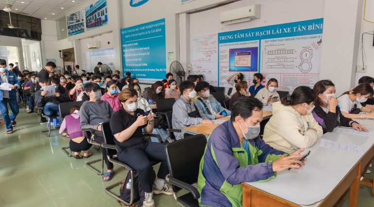 11 - Học lái xe Đại học An Ninh, Thủ Đức
