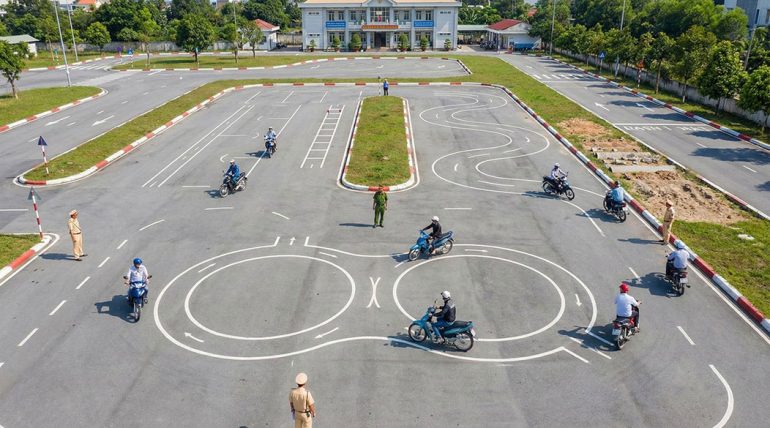 23 - Học lái xe Đại học An Ninh, Thủ Đức